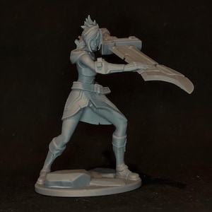 Riven figure, hand painted, resin, League of Legends, tabletop, gamer gift