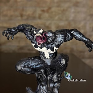 Venom Resinfigur | Handmålad 125 mm staty | Spiderman samlarfigur bild 1
