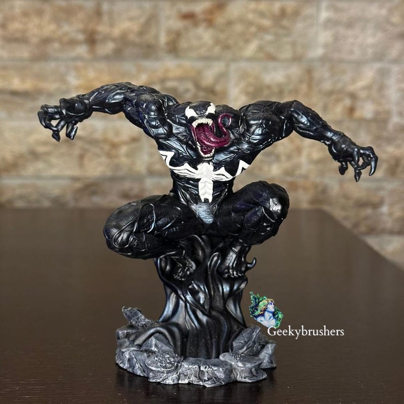 Venom Resinfigur | Handmålad 125 mm staty | Spiderman samlarfigur bild 3