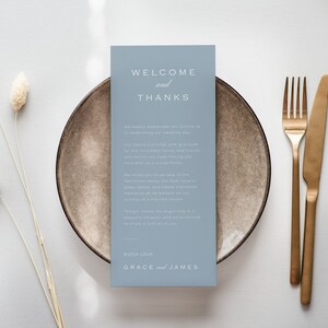 Plantilla de plato de boda con tarjetas de agradecimiento en azul polvoriento / Carta de agradecimiento minimalista para la mesa de la boda / Nota de agradecimiento para la recepción de la cena / M2