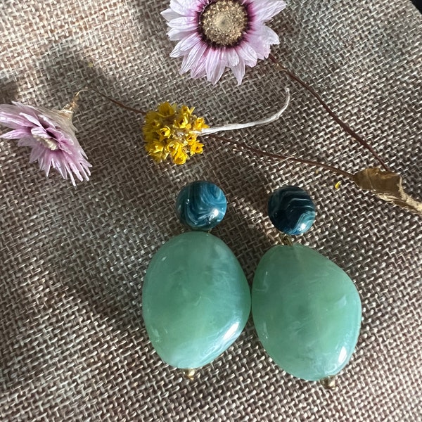 Boucles d'oreilles style lila lilas sezane vert menthe et turquoise lesbijouxdePrune