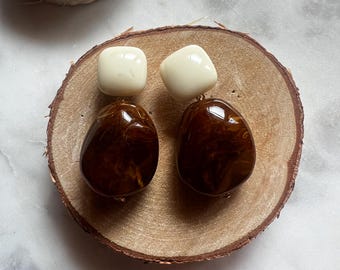 Carla style earrings in ecru brown sezane lesbijouxdePrune