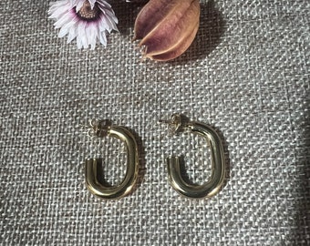 Boucles d’oreilles anneaux ovales style Claudia dorés  acier inox Lesbijouxdeprune neuves style sezane