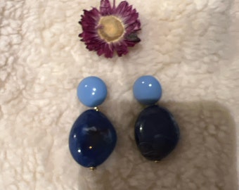 Boucles d'oreilles Lila lilas gouttes bleu et ciel  lesbijouxdePrune style Sézane