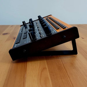Custom 3D Printed Stand for Synths, Drum Machines, MIDI Controllers & Keyboards, Grooveboxes