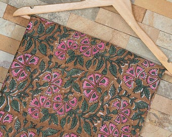 Tkanina bawełniana z nadrukiem ręcznym, różowe kwiaty, materiał krawiecki