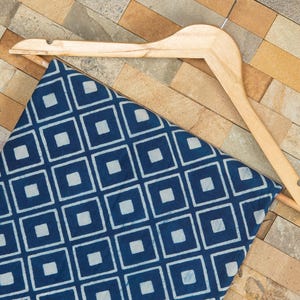 India Hand Block Printed Fabric Indigo Blue Indian Cotton fabric check Print Woman cloth Material Soft Fabric width 44&quot;