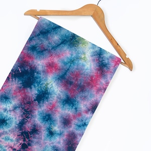 Baumwoll-Tie-Dye-Stoff für Frauen kleiden Shibori-Stoff 100% indischer reiner Baumwolle Nähen Stoff Natürliche Farbe Damenbekleidung Stoff