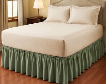 無地コットン製ベッドスカート、ストーンウォッシュ加工、超ソフトなフォレストグリーン、ボヘミアンテイストのベッドバランス