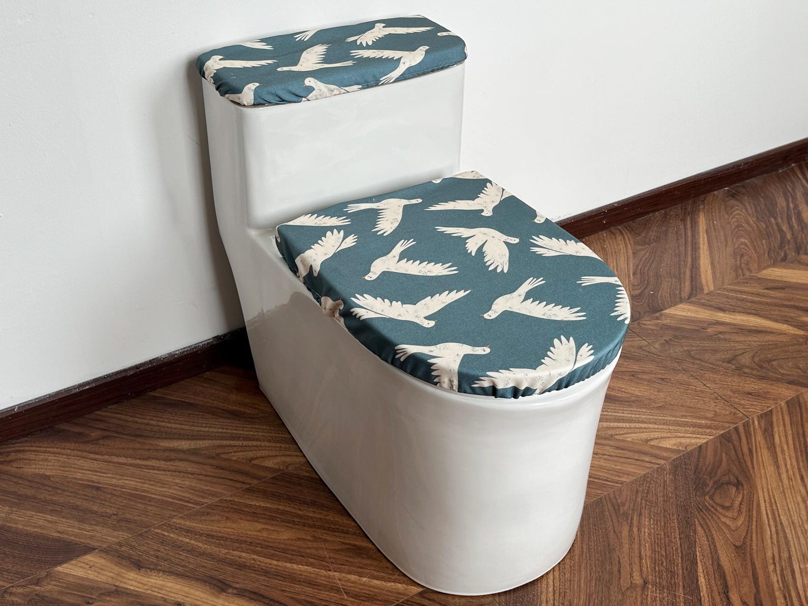 Three Rabbits Toilet Cover Sticker Decals,Flower Leaf Bird