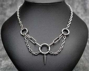 Collar con cadena de anillos de acero inoxidable en capas con pinchos: estilo alternativo, punk, gótico y grunge.