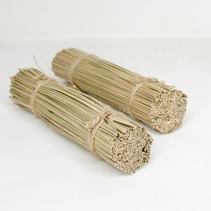 Grass Bundle, natrual grass chew sticks for bunny rabbit, chinchilla, small animals
