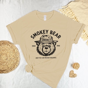 Smokey Bär 1944 Tshirt Waldbrandprävention Grafik Geschenk, Nationalpark T-Shirt Hoodie für Waldbrandbewusstsein
