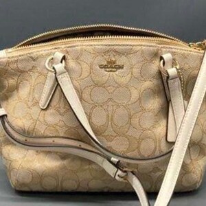 Bolso de mano Coach Khaki Signature Outline Mini Kelsey Satchel usado; cartera vintage