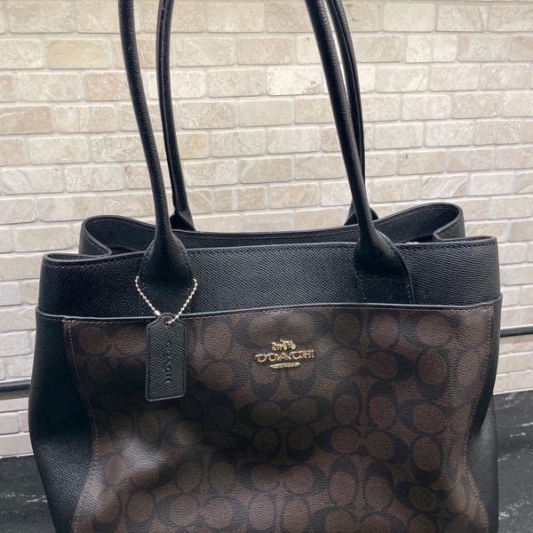 Free shipping.  Coach Casey Tote In Signature Coated Canvas Carryall. Vintage. Preowned. See photos for condition.