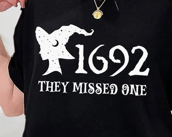 1692 Ze misten een Sweatshirt, Salem Witch Trials T Shirt, Salem Witch Sweater, Salem Massachusetts Witch Shirt, Sweatshirt, Hoodie
