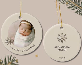 Personalisierte Baby Mädchen erste Weihnachten Ornament, Baby erste Weihnachten Ornament 2025, Babypartygeschenk, Baby Familie Andenken