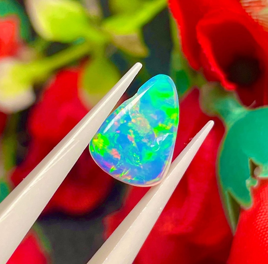 AMAZING GREEN FIRE Ethiopian Opal Gemstone Tumble, Natural Ethiopian