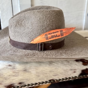 Old Boots Design, Hat feather, Cowboy Hat Accessories, Western Fashion, Cowgirl Hat, Boho Hat Feather, western hat accessories, boot stitch