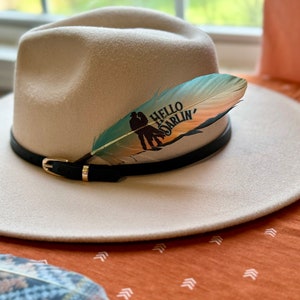 Hello Darlin’ feather, Hat feather, Cowboy Hat Accessories, Western Fashion, Cowgirl Hat Feather, Boho Hat Feather, Hat Decoration, Hat