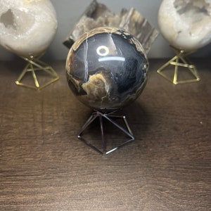 UV Reactive Volcano Agate Sphere