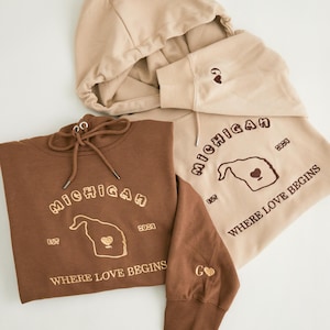 Chemise pour couples avec carte personnalisée - carte de notre première maison, cadeau de la Saint-Valentin, sweat à capuche pour couples sens unique, cadeau d'anniversaire de mariage, cadeau de mariage