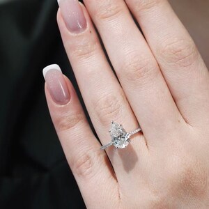 3 CT Pear Moissanite Ring Engagement Ring,Proposal Ring, Anniversary Ring,14k Solid Gold Tear Drop Moissanite Pear Ring,wedding ring for her