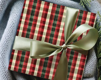Rustic Christmas Plaid Wrapping Paper: Vintage Farmhouse Tartan.