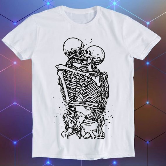 LOVE NEVER DIES スカル Tシャツ Mサイズ Vtg Fashion Victim Love Never Dies Dirty Skeleton T-Shirt | Defunkd