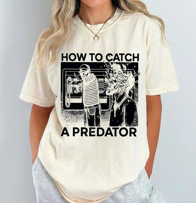 Predator Lurking Men's Premium T-Shirt – Pop Up Tee