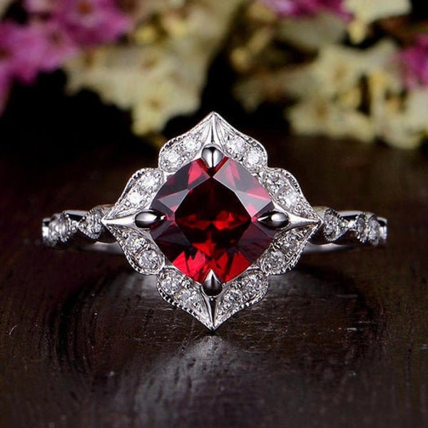 Red spinel Ring 925 Sterling Silver vintage spinel Ring beautiful ring gift for her gorgeous red spinel ring unique red spinel ring.