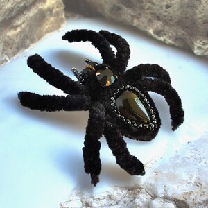 Tarantula spider pin, Beaded spider brooch, Insect pin for tarantula lover gift,  Gothic brooch for good luck gifts, Arachnid.