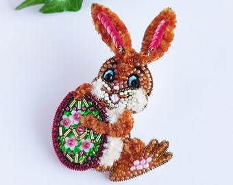 Easter bunny pin, Beaded bunny brooch, Embroidered animal jewelry, Handmade bunny pin for kids, Cute Easter gift, Designer brooch for women.