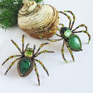 Green Spider Brooch: Beaded Crystal Insect Pin, Spooky Jewelry