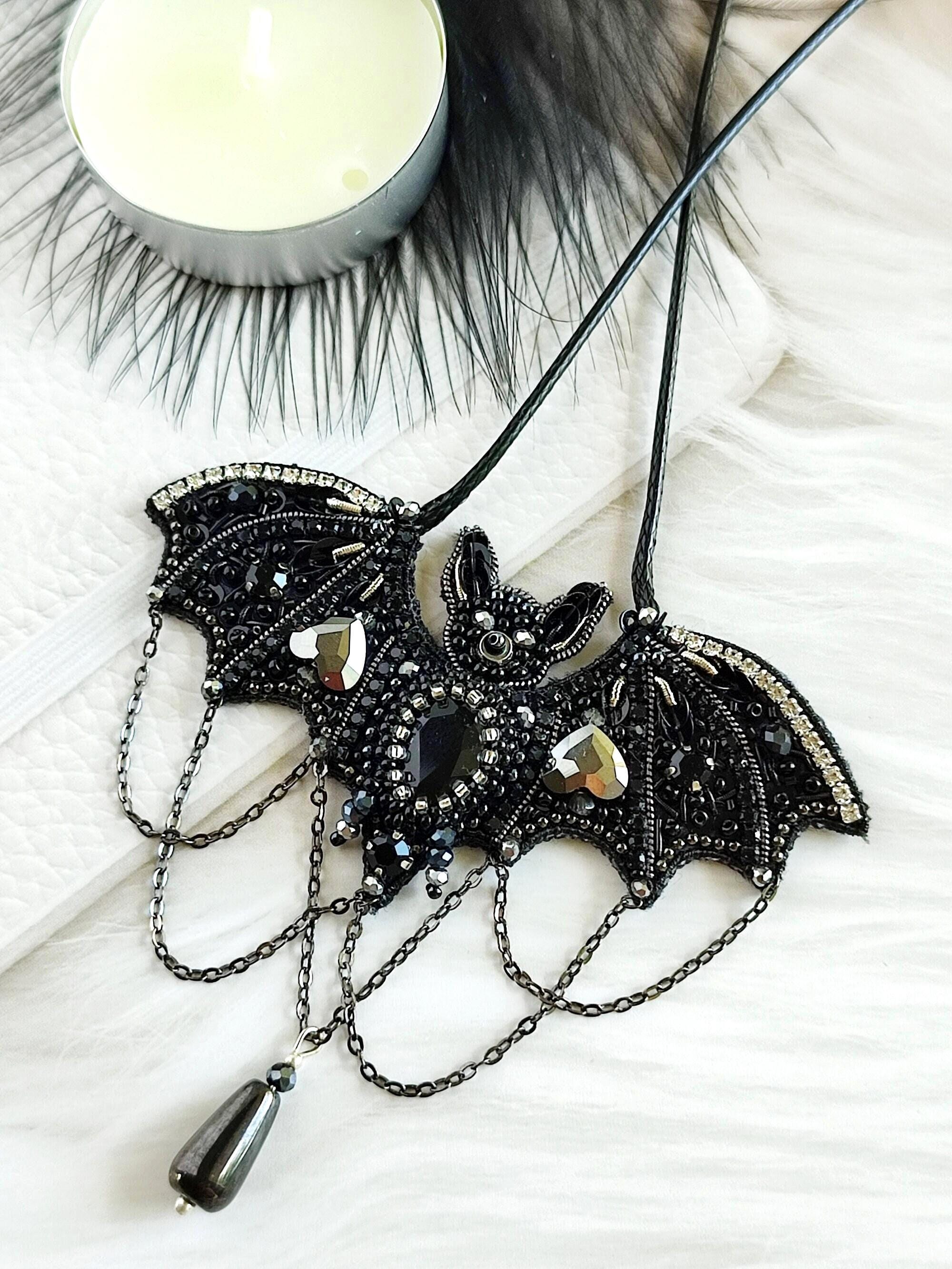 Atiptu Collana Gotica Con Ciondolo Pipistrello In Cristallo - Gioiello Punk Rock Per Halloween, Regalo Per Donne
