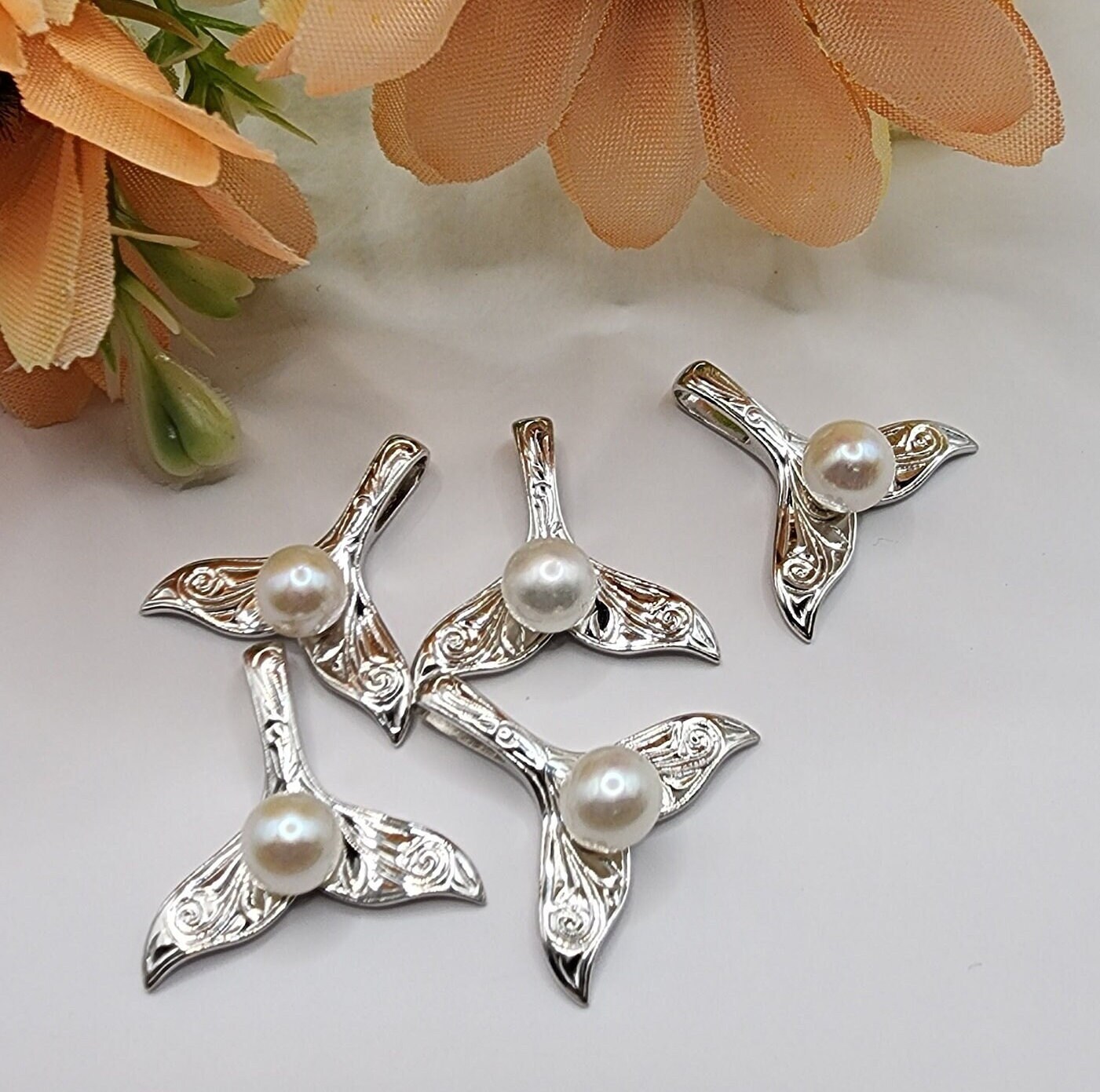 Sterling zilveren walvisstaart 6 mm Edison parel hangers