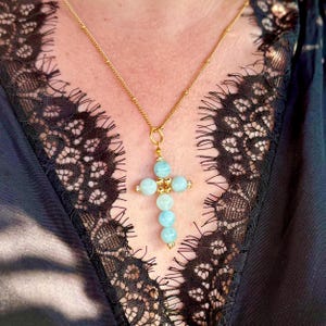Aquamarin Cross Necklace, Christian Healing Jewelry, Faith Peace Gift for Women, Useful Mothers Day Gift Abuela, Unique Gift Christian Woman