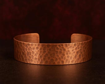 Bracciale rigido largo in rame fatto a mano – 2 cm in rame puro massiccio martellato, gioiello unisex regolabile