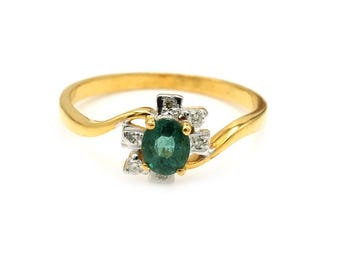Natural Oval Cut Emerald Diamond Accent 18K Yellow Gold Ring: May Birthstone Jewelry
