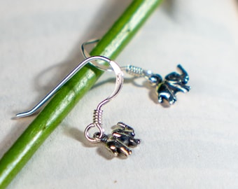 Handmade Silver Flower Dangle Earrings, Sterling Silver Floral Earrings, Gift for Her, Birthday Gift, Minimalist Nature Jewelry
