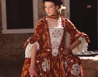 HISTORICAL COSTUME 1700 WOMAN