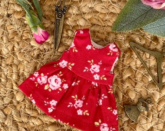Rotes Kleidchen mit Rosen für Maileg Maus Mama, Grosse Schwester und Kleine Schwester von Maileg Maus Kleidung