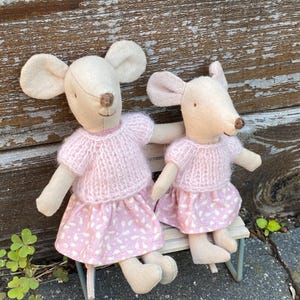 Handmade summer outfit for mouse  Knitted blouse and skirt