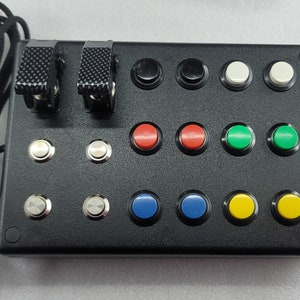BBJ Sim Racing PC USB 30 Function Pro Series Button Box Black/Carbon
