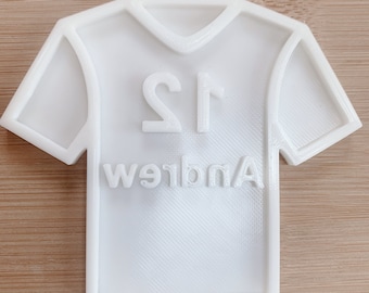 Personalisierte Nummer und Name Fußball Shirt Cookie Cutter & Stempel