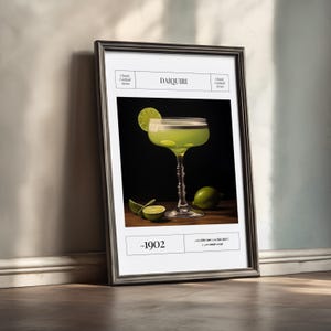 Plakat z przepisem na daiquiri do pobrania, zawierający klasyczne koktajle, nastrojowy obraz olejny, miksologię, idealny wystrój baru, happy hour, sztukę rumu