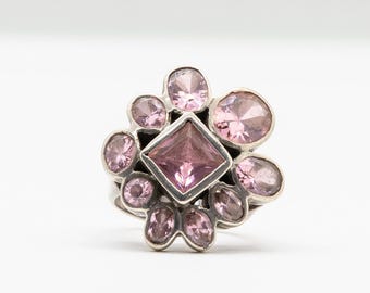 Anel lindíssimo em prata 925 e zircônia rosa