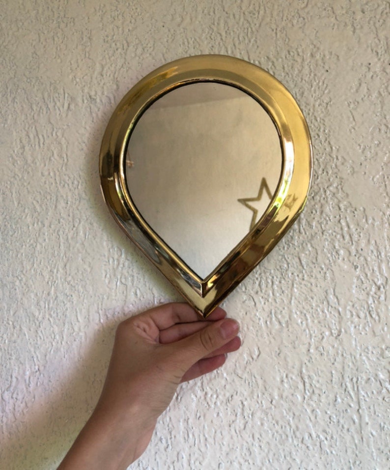 Espejo de pared decorativo de latón dorado, espejo de corvejón único disponible en forma de gota, regalos hechos a mano imagen 6