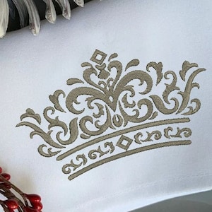 Crown machine embroidery design, king embroidery, queen embroidery, tiara embroidery, 8 sizes, Instant download, all formats