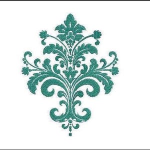 Könnte beinhalten: Ein türkisfarbenes Damastmuster auf weißem Hintergrund. Das symmetrische Muster zeigt sich mit sich windenden Blättern und floralen Elementen, die einen klassischen, verzierten Look erzeugen. Das Design ist auf dem weißen Hintergrund zentriert.